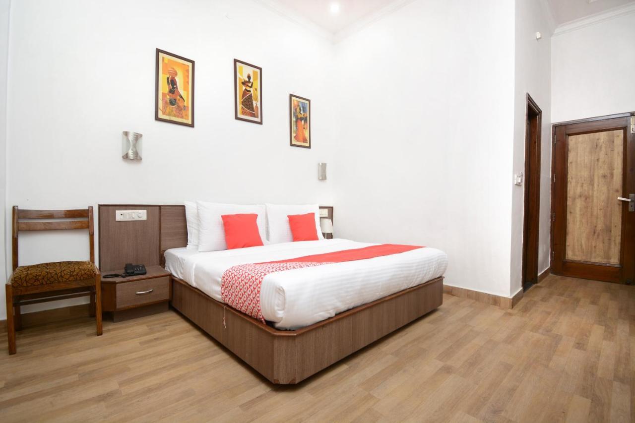 Hotel Ricky International Amritsar Bagian luar foto