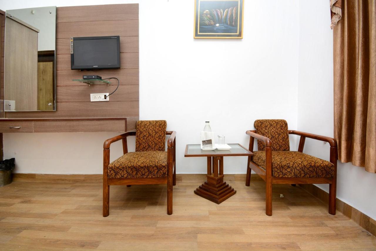 Hotel Ricky International Amritsar Bagian luar foto