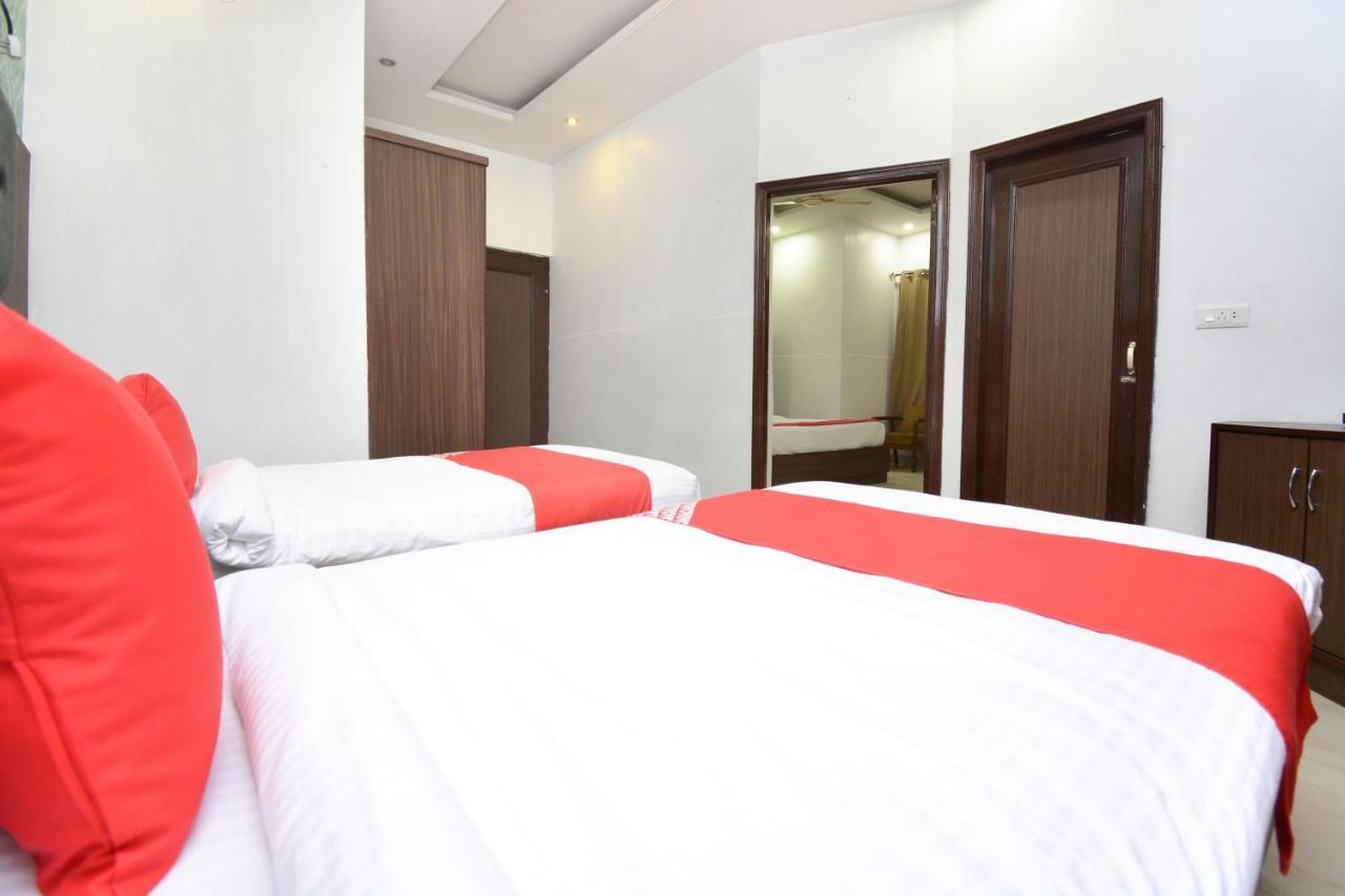 Hotel Ricky International Amritsar Bagian luar foto
