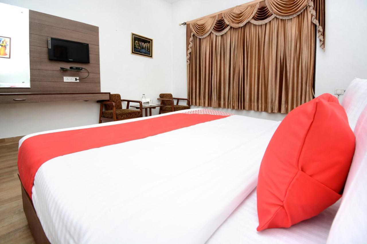 Hotel Ricky International Amritsar Bagian luar foto