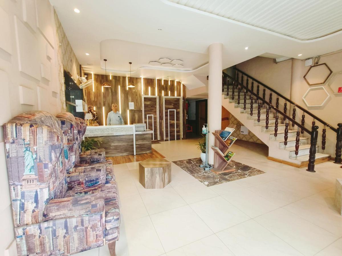 Hotel Ricky International Amritsar Bagian luar foto