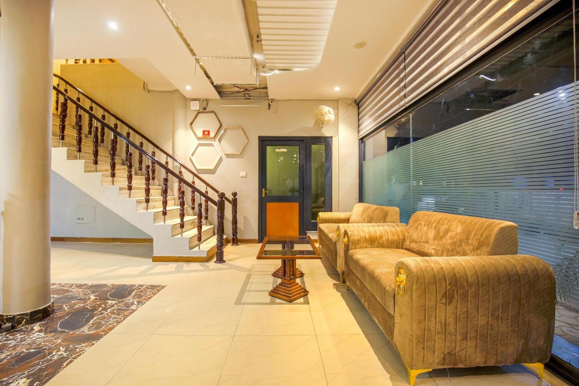 Hotel Ricky International Amritsar Bagian luar foto