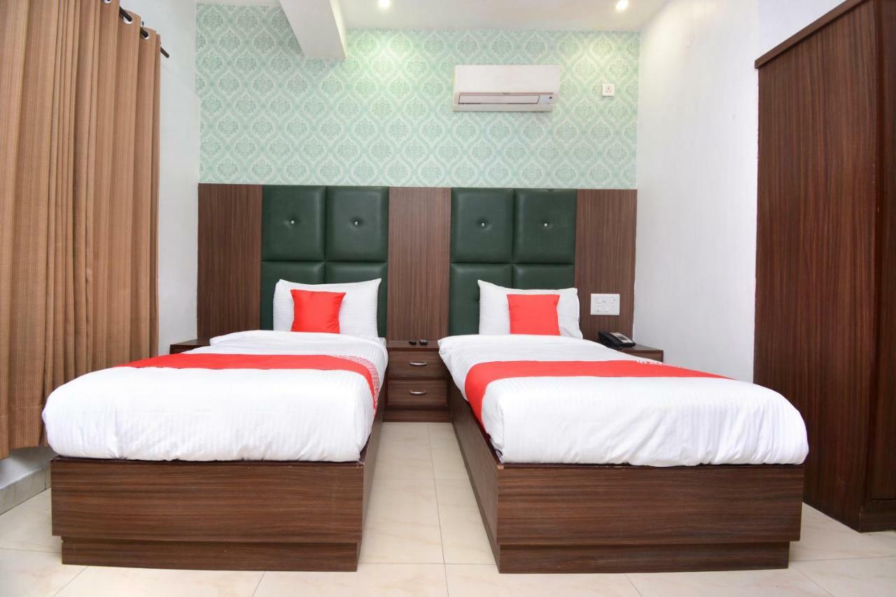 Hotel Ricky International Amritsar Bagian luar foto